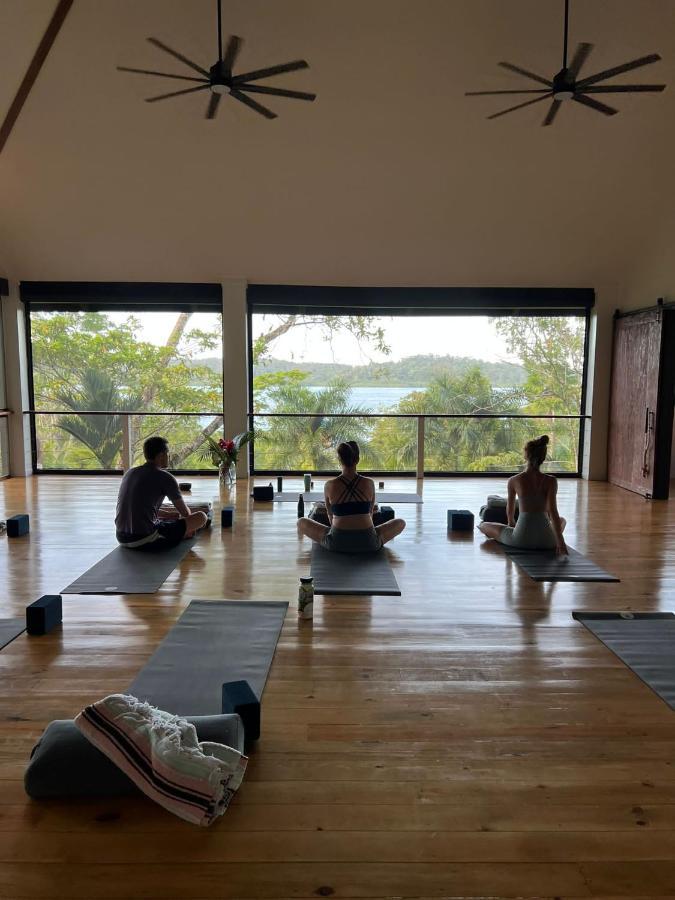 Roam Yoga & Wellness Lodge Bocas Town Exterior foto